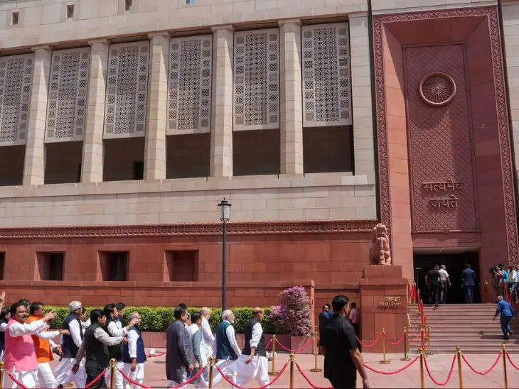 एक महीने में 21 बैठक, 8 नए विधेयक पेश होंगे; वोटिंग लिस्ट रिव्यू और भारत-पाकिस्तान सीजफायर पर हंगामा भी तय