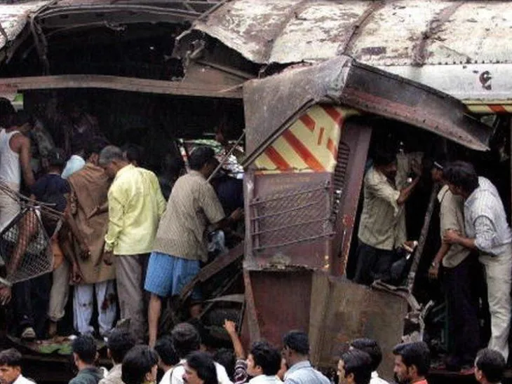 बॉम्बे हाईकोर्ट ने सभी 12 दोषियों को बरी किया; हमले में 189 लोगों की मौत हुई थी